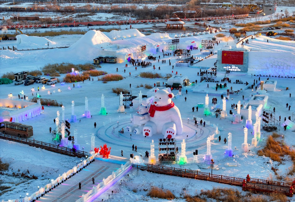 内蒙古满洲里“冰雪童谣”主题乐园开园